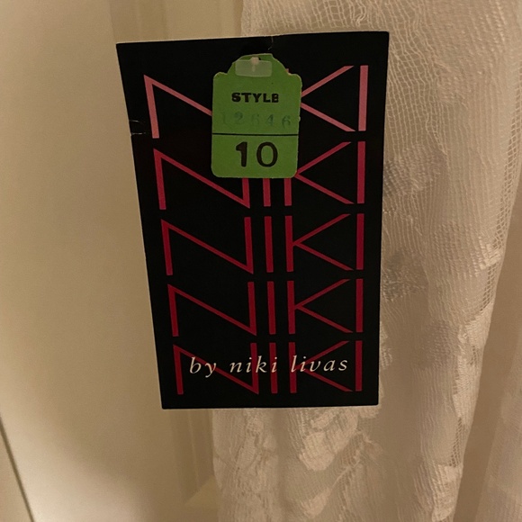 Nicki Livas Gown - Picture 7 of 9